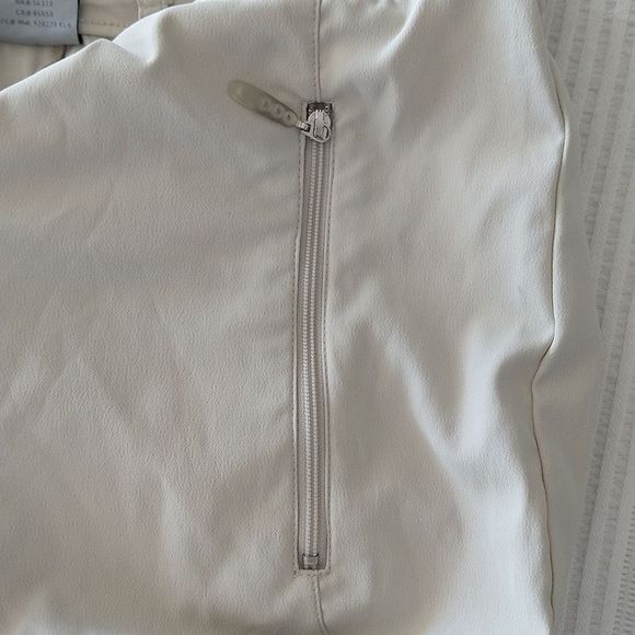 Nike Dry Fit Cream Cropped Drawstring Bottom Pants - Picture 14 of 16